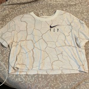 Cropped Nike Tee